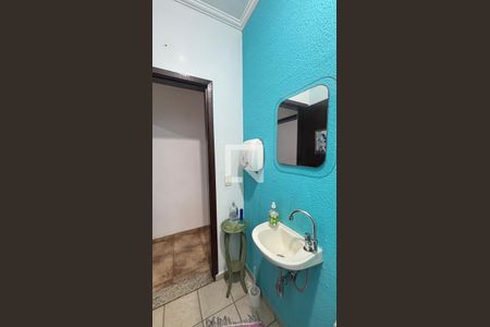 Lavabo de casa para alugar com 3 quartos, 200m² em Utinga, Santo André