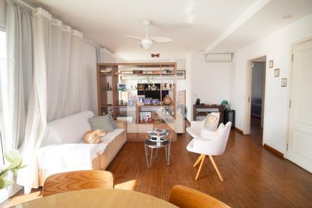 Sala de apartamento à venda com 3 quartos, 139m² em Paraíso, São Paulo