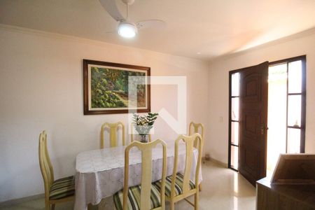 Sala de casa de condomínio à venda com 3 quartos, 70m² em Anil, Rio de Janeiro