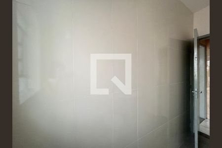 Banheiro de casa para alugar com 1 quarto, 55m² em Vila Bonilha Nova, São Paulo