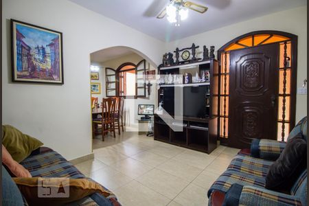 Sala de estar de casa à venda com 5 quartos, 180m² em Pinheiros, São Paulo