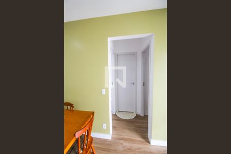 Corredor de apartamento para alugar com 2 quartos, 45m² em Jardim Copiuva, Carapicuíba