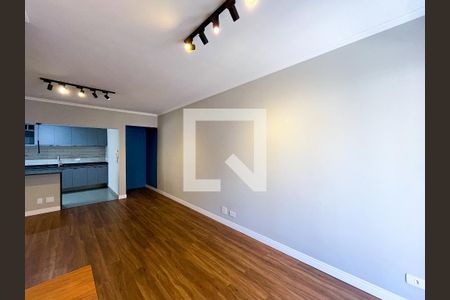 Sala de apartamento para alugar com 3 quartos, 77m² em Perdizes, São Paulo