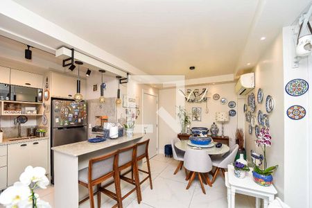Sala de apartamento à venda com 2 quartos, 67m² em Passo D’areia, Porto Alegre