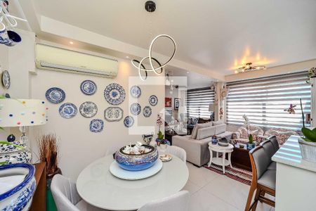 Sala de apartamento à venda com 2 quartos, 67m² em Passo D’areia, Porto Alegre