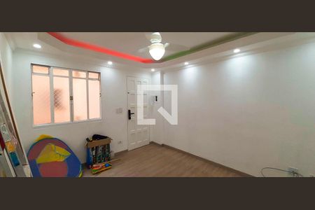 Sala de apartamento para alugar com 2 quartos, 52m² em Conceicao, Osasco