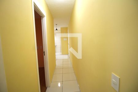 Corredor de apartamento para alugar com 2 quartos, 45m² em Irajá, Rio de Janeiro