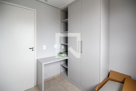 Quarto 1 de apartamento para alugar com 2 quartos, 44m² em Vila Albertina, São Paulo
