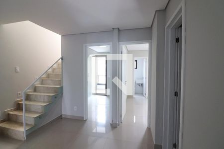 Sala de casa de condomínio à venda com 3 quartos, 106m² em Nova Petrópolis, São Bernardo do Campo
