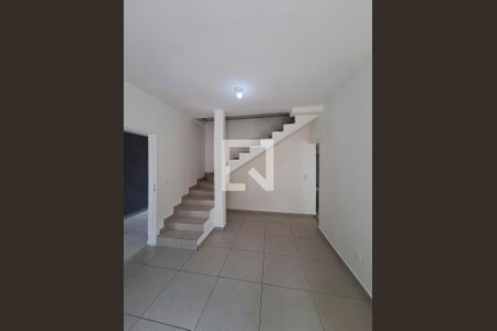 Sala 1 de casa para alugar com 4 quartos, 300m² em Lauzane Paulista, São Paulo