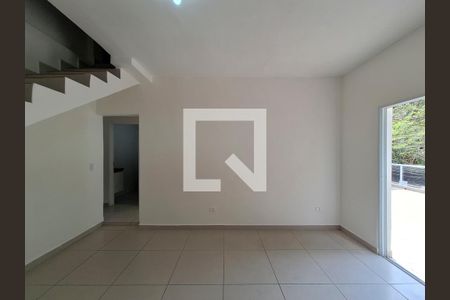 Sala 1 de casa para alugar com 4 quartos, 300m² em Lauzane Paulista, São Paulo