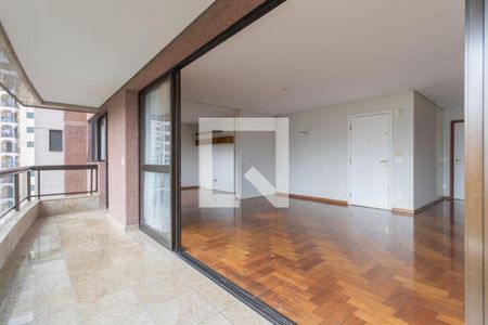 Apartamento à venda com 4 quartos, 226m² em Vila Suzana, São Paulo