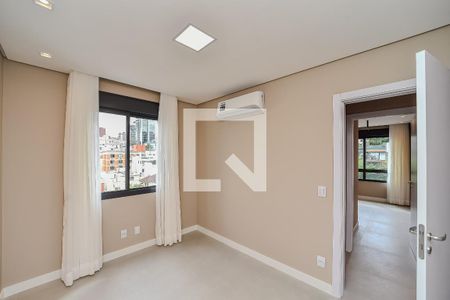 Suíte 1 de apartamento à venda com 2 quartos, 86m² em Auxiliadora, Porto Alegre