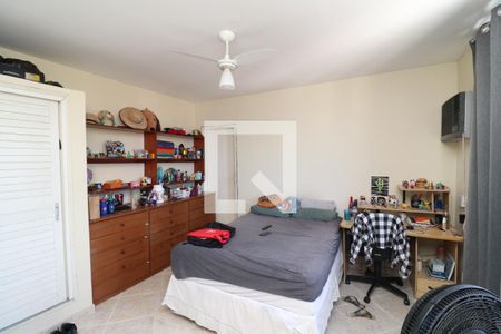 Suíte 1 de casa para alugar com 3 quartos, 90m² em Jardim Carioca, Rio de Janeiro