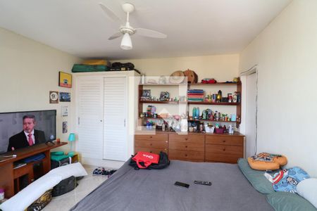 Suíte 1 de casa para alugar com 3 quartos, 90m² em Jardim Carioca, Rio de Janeiro