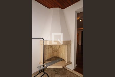Sala de Lareira de apartamento para alugar com 4 quartos, 212m² em Vila Morumbi, São Paulo