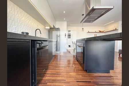 Sala/Cozinha de apartamento para alugar com 1 quarto, 65m² em Vila Romana, São Paulo