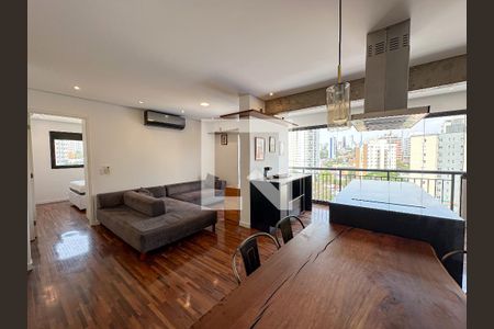 Sala/Cozinha de apartamento para alugar com 1 quarto, 65m² em Vila Romana, São Paulo