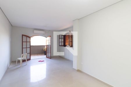 Quarto 1 de casa para alugar com 3 quartos, 170m² em Vila Regina, São Paulo