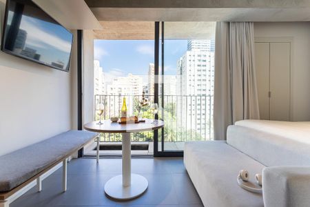 Studio de kitnet/studio para alugar com 1 quarto, 28m² em Jardim das Bandeiras, São Paulo