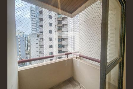 Varanda da Sala de apartamento para alugar com 2 quartos, 67m² em Indianópolis, São Paulo