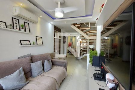 Sala 1 de casa de condomínio à venda com 3 quartos, 132m² em Pechincha, Rio de Janeiro