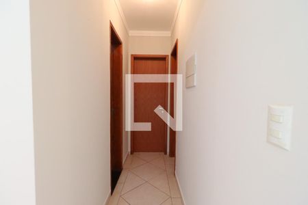 Corredor de apartamento para alugar com 2 quartos, 70m² em Nova Aliança, Ribeirão Preto
