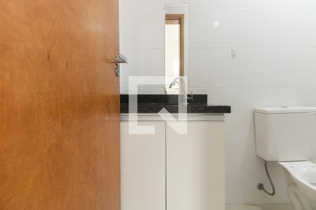Banheiro de apartamento à venda com 1 quarto, 38m² em Vila Carrão, São Paulo