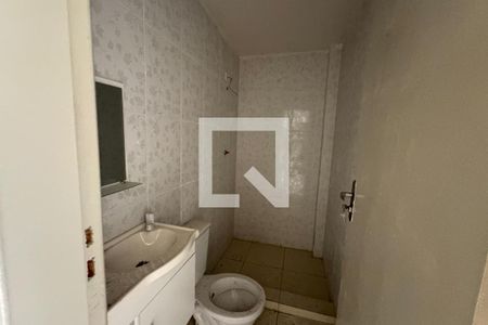 Banheiro de casa para alugar com 2 quartos, 71m² em Engenho do Porto, Duque de Caxias