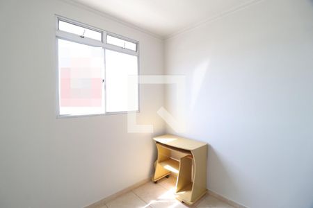 Quarto 1 de apartamento para alugar com 2 quartos, 48m² em Shopping Park, Uberlândia