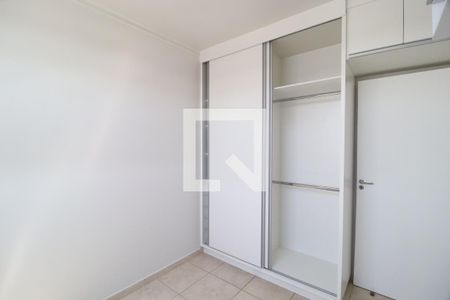 Quarto 2 de apartamento para alugar com 2 quartos, 48m² em Shopping Park, Uberlândia