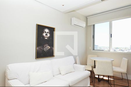 Sala de apartamento para alugar com 1 quarto, 39m² em Floresta, Porto Alegre