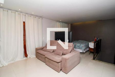 Quarto 3 de casa para alugar com 6 quartos, 330m² em Sagrada Família, Belo Horizonte