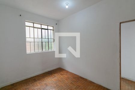 Quarto 1 de casa para alugar com 2 quartos, 100m² em Glória, Belo Horizonte