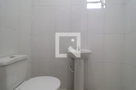 Banheiro de casa para alugar com 1 quarto, 77m² em Jardim Iracema, Taboão da Serra