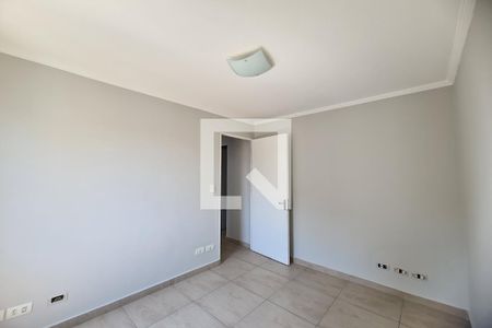 Quarto 2 de apartamento para alugar com 2 quartos, 51m² em Vila Ivone, São Paulo