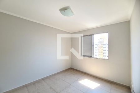 Quarto 2 de apartamento para alugar com 2 quartos, 51m² em Vila Ivone, São Paulo