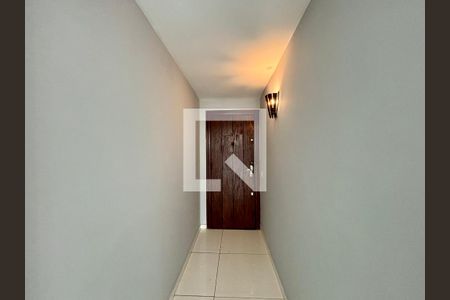 Hall de Entrada de apartamento para alugar com 3 quartos, 178m² em Leblon, Rio de Janeiro