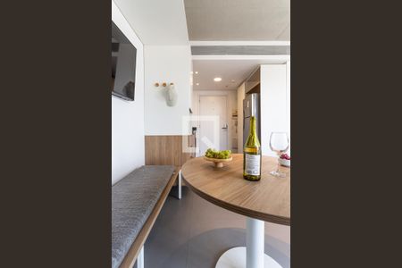 Studio de kitnet/studio para alugar com 1 quarto, 28m² em Jardim das Bandeiras, São Paulo