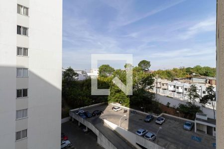 Quarto 1 - Vista de apartamento à venda com 3 quartos, 65m² em Planalto, Belo Horizonte