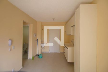 Sala/Cozinha de apartamento para alugar com 2 quartos, 34m² em Vila Graciosa, São Paulo