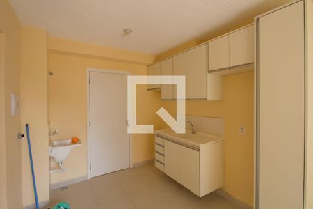 Sala/Cozinha de apartamento para alugar com 2 quartos, 34m² em Vila Graciosa, São Paulo