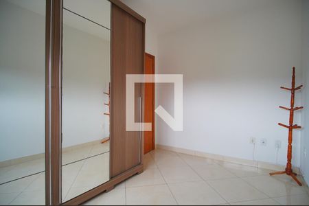 Quarto 1 de apartamento para alugar com 2 quartos, 57m² em Morro do Espelho, São Leopoldo