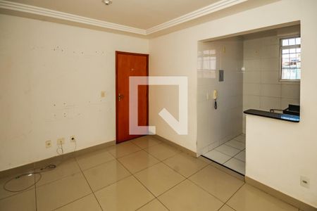 Sala de apartamento à venda com 2 quartos, 70m² em Serrano, Belo Horizonte