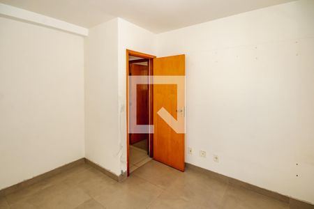 Quarto de apartamento à venda com 2 quartos, 70m² em Serrano, Belo Horizonte