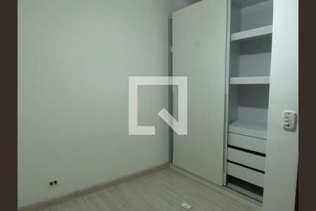 Quarto 2 de casa à venda com 3 quartos, 250m² em Santo Antônio, Osasco