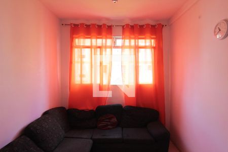 Sala de apartamento à venda com 2 quartos, 70m² em Heliópolis, Belo Horizonte