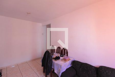 Sala de apartamento à venda com 2 quartos, 70m² em Heliópolis, Belo Horizonte