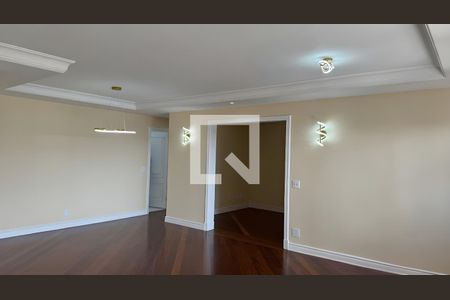 Apartamento para alugar com 4 quartos, 180m² em Vila Suzana, São Paulo