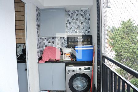 Varanda da Sala de apartamento para alugar com 2 quartos, 57m² em Jardim Recanto Suave, Cotia